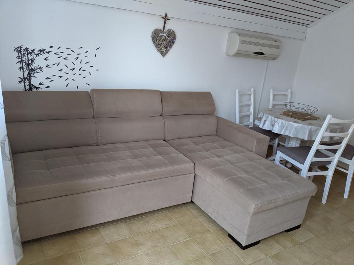 Emilija Apartments Privlaka Привлака Екстер'єр фото